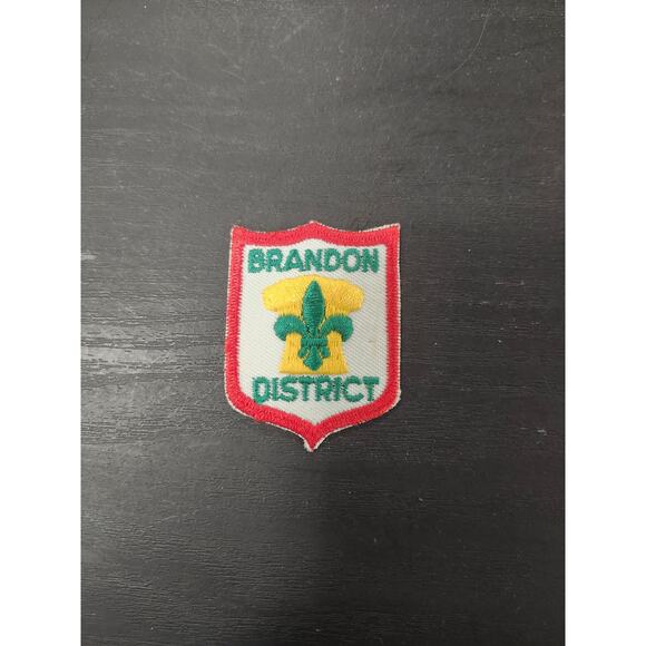 Brandon District Boy Scouts Patch BSA Embroidered Badge Fleur-de-lis Memorabilia - Picture 1 of 3